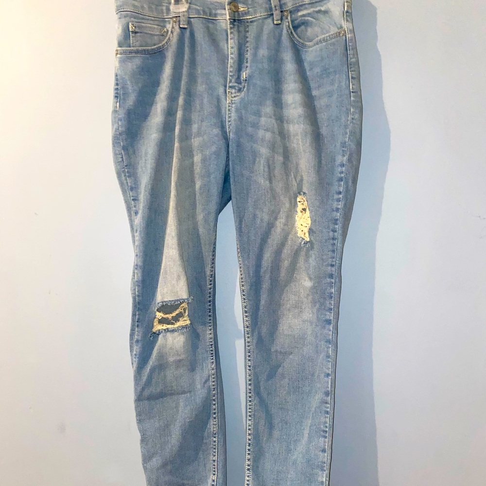 We The Free Light Blue Distressed Ankle Jeans